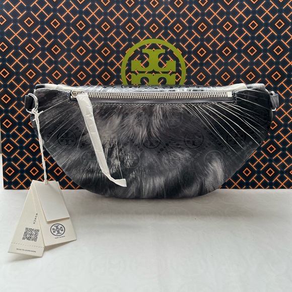 Tory Burch T Monogram Cat Printed Belt Bag Crossbody Bag Gray Cat Portrait - Picture 2 of 10